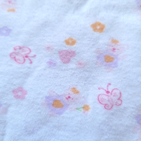 10/$20 ❄️ Simply Basic Onesie - Picture 3 of 7